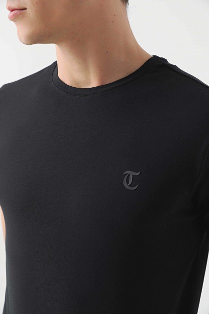 TRICOU NEGRU SLIM FIT TWN